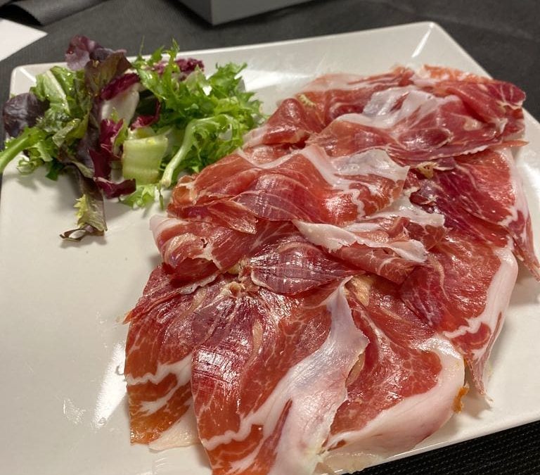 ¿Te interesa saber quiénes sómos?0 (0)